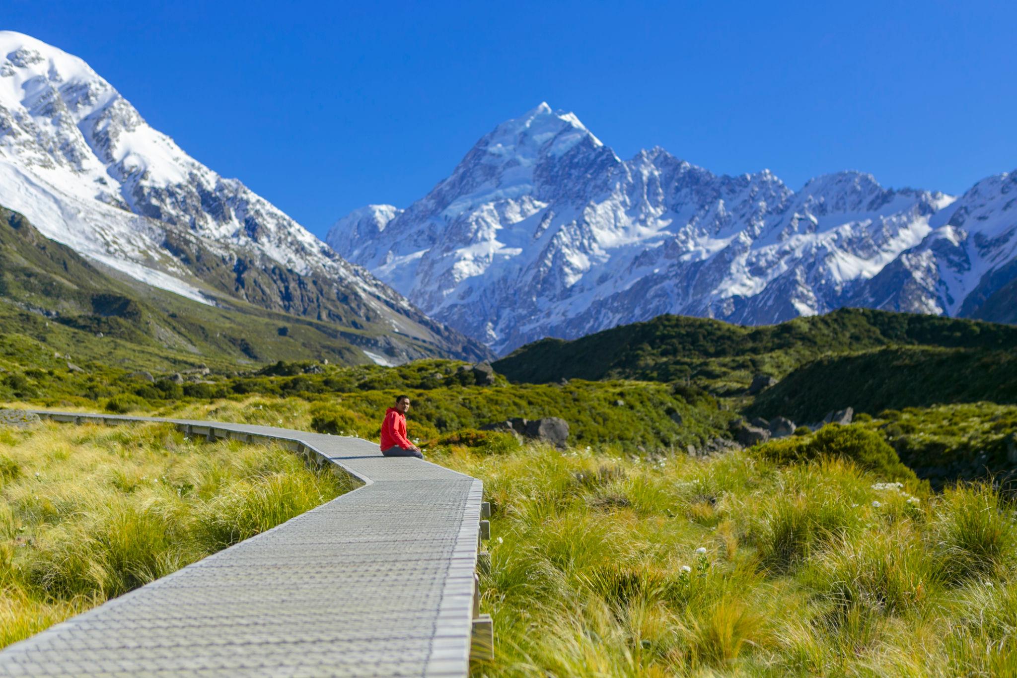 Mount Cook, Lake Tekapo & Tasman Glacier Experience